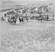 Custer’s Column of cavalry, artillery, and wagons